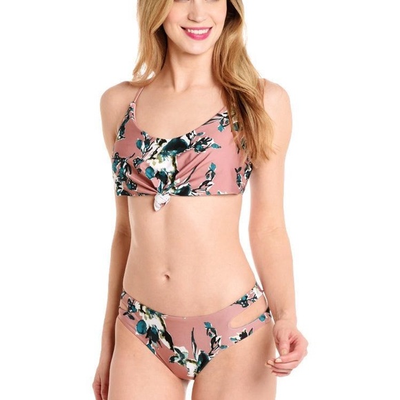 Splendid Mills Watercolor Floral Print Bikini - Picture 1 of 6